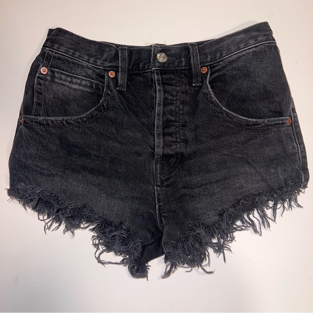 WeTheFree Black Frayed Denim Women Shorts,25